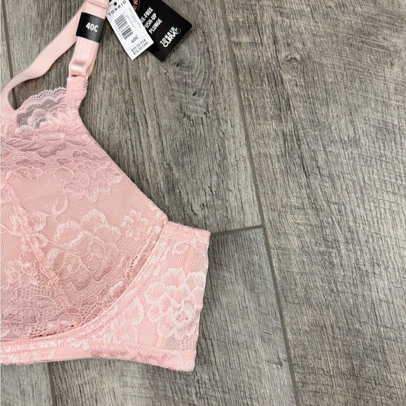 40C Torrid‎ Light Pink Lace Bra - Picture 14 of 15